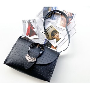 INDIVIDUAL ART LEATHER SPREAD YOUR WINGS BLACK-ECRU