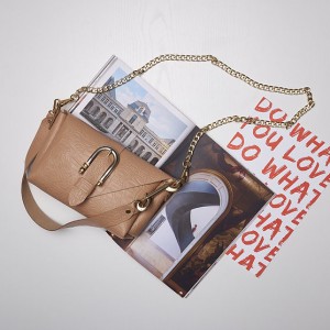 INDIVIDUAL ART LEATHER MOVE SHOULDER BAG MOCHA