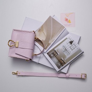 INDIVIDUAL ART LEATHER THE GREAT ESCAPE LIMITED PINK