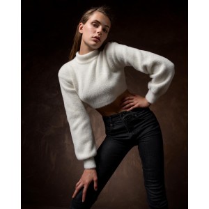 TAILORMADE CROP FLUFFY KNIT