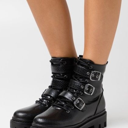 VERO MODA  TONI BOOT - Cowboy biker ankle boot